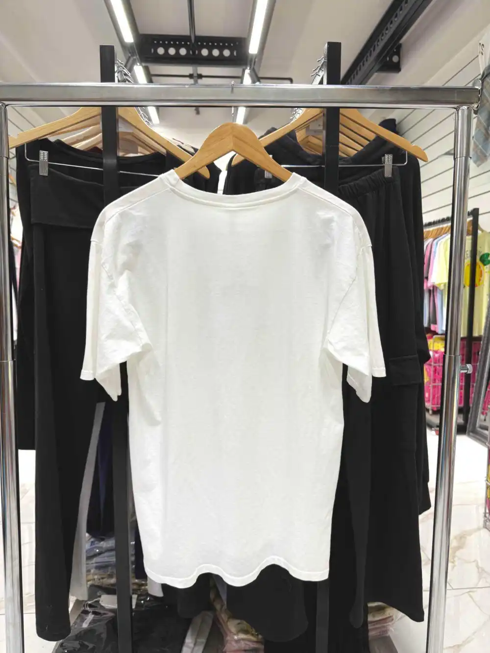 Chilli Girl Collection – wholesale T-shirt – women's – Round neck cotton t-shirt with toast print 4