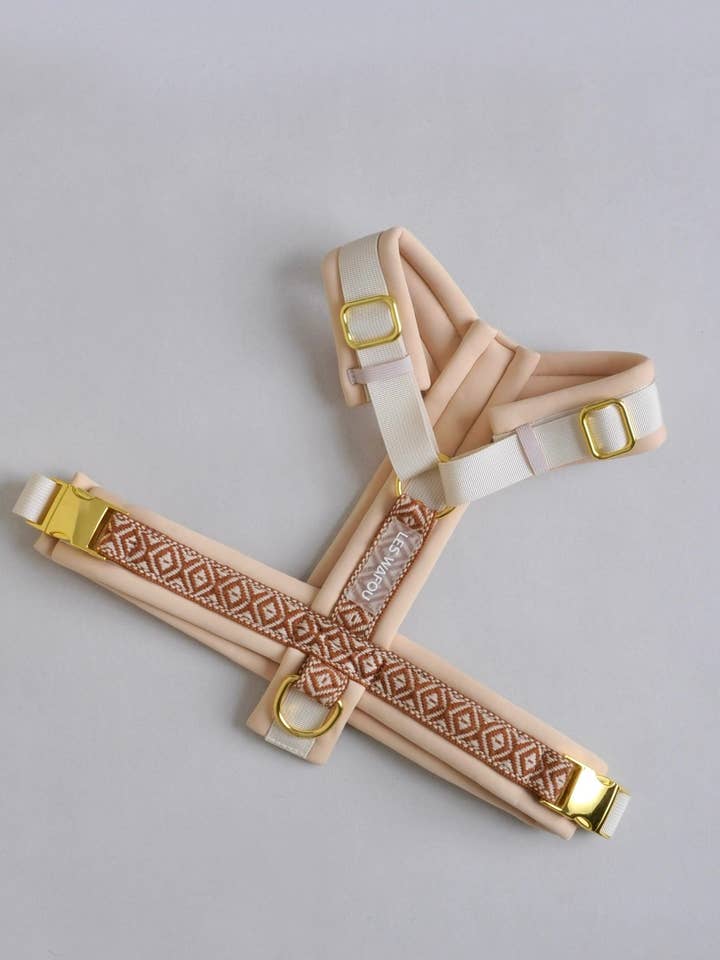 Hundsele - Beige för wholesale av Les Wafou