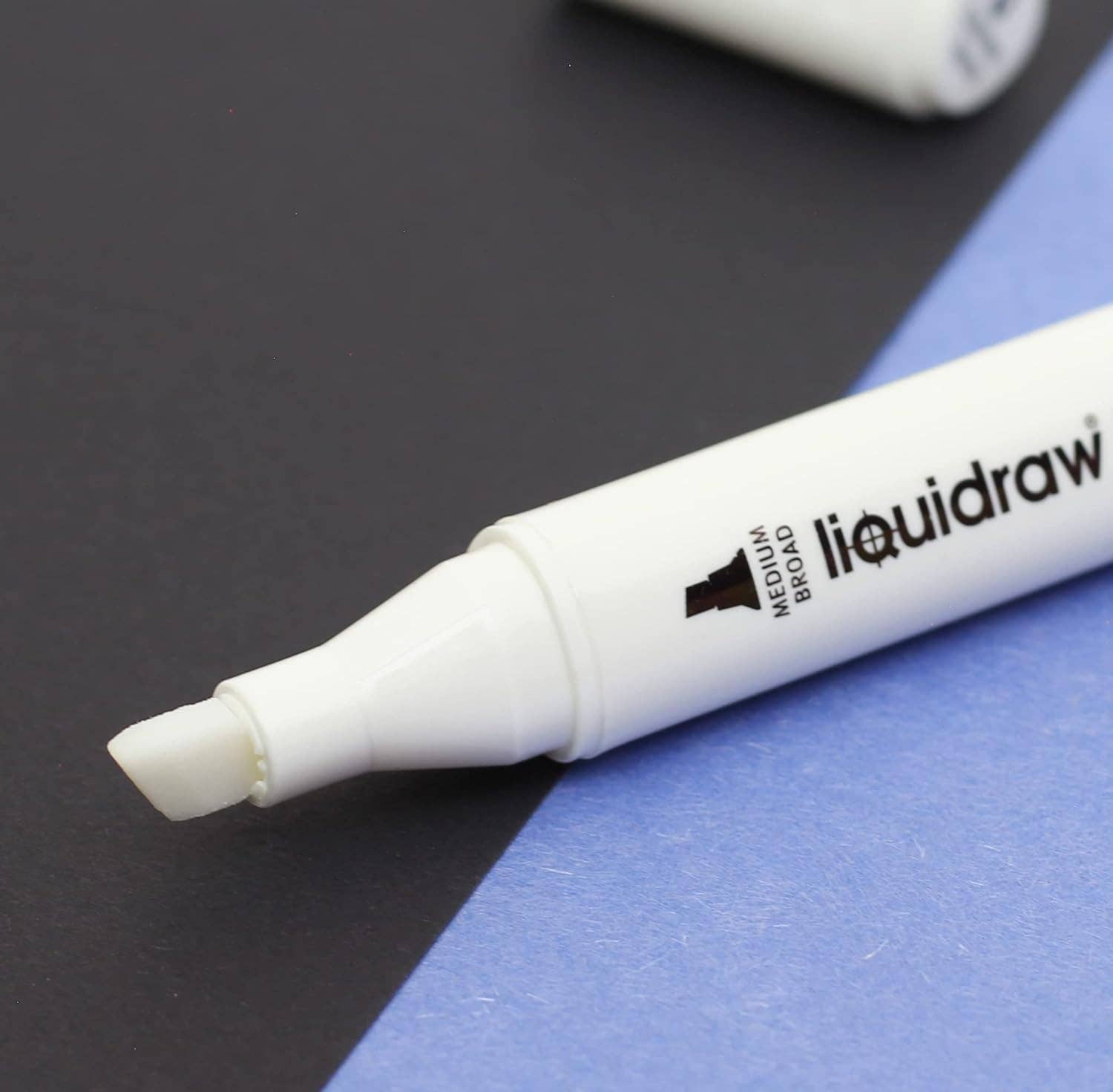 Liquidraw – wholesale Marker – Liquidraw Colourless Blender Marker Set of 3, Dual Tip Marker, Colourless Blender Pen Alcohol Colorless Blending Graphic Marker For Art, Illustration, Animation, Portrait, Sketching, Drawing, Design1