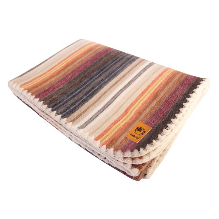 Alpakitas - Wholesale Throw Blanket - Cozy throw blanket Alpaca Wool Queen Size (White & Brown)