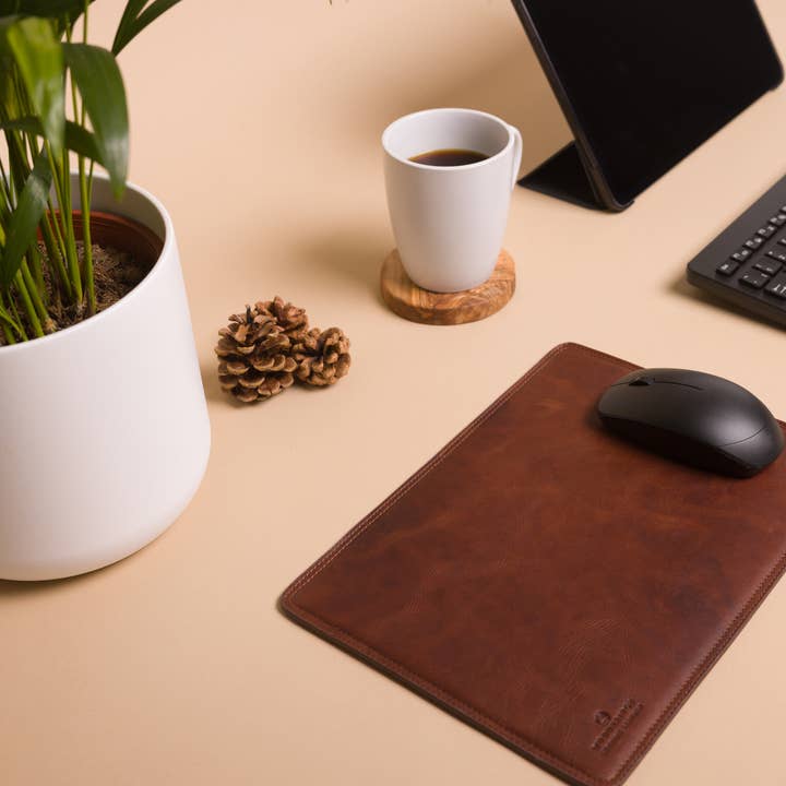 Dark Brown Leather Mouse Mat, Desk Pad and other Purchase wholesale mouse pad material. Free returns & net 60 terms on Faire trending on Faire.