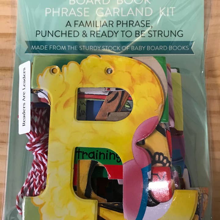 Attic Journals - Wholesale Bunting/Garland - Phrase Garlands - READERS ARE LEADERS2