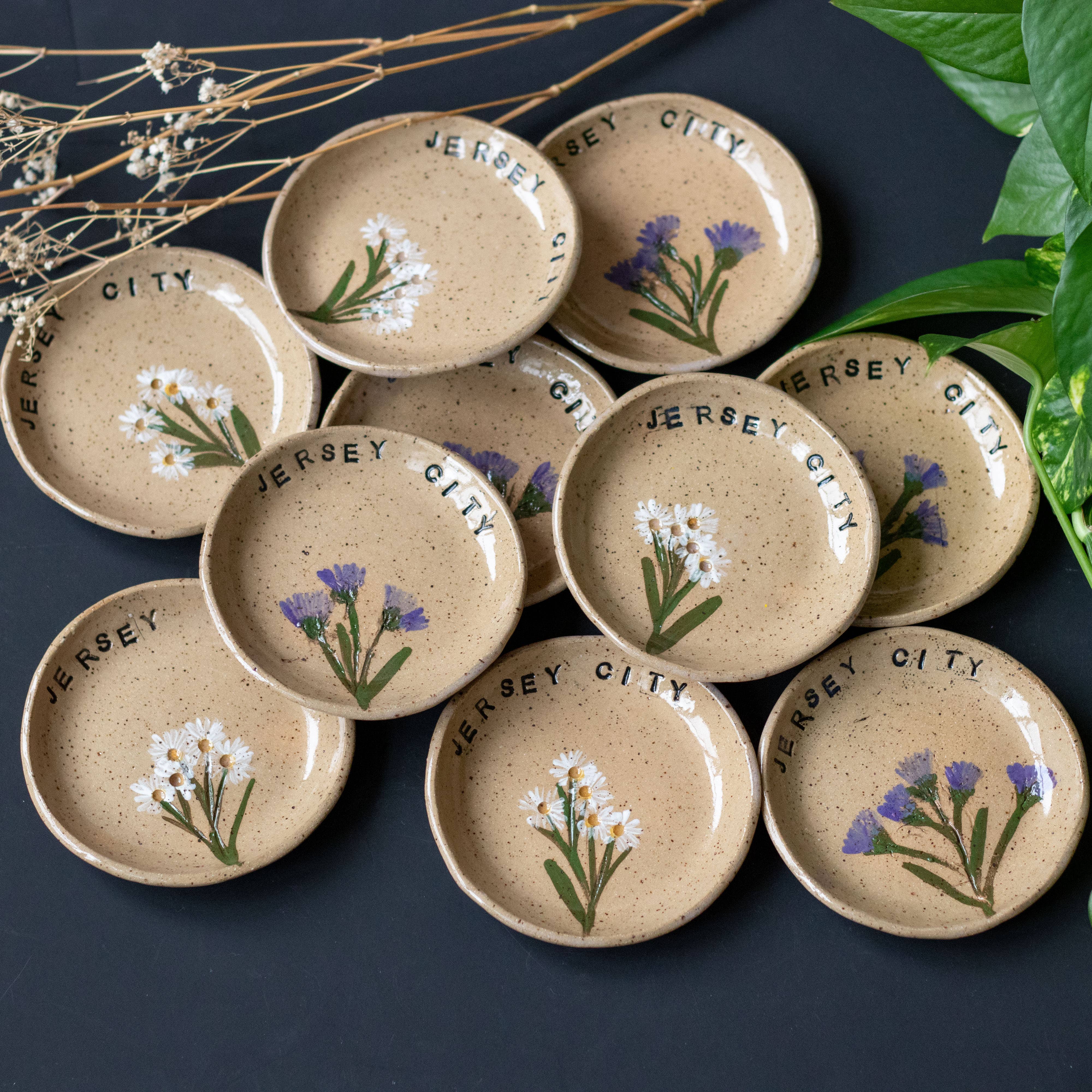 Tara Kothari – wholesale Smyckesfat – Anpassad stad/stat Pressad blomma handgjord prydnadssak maträtt6