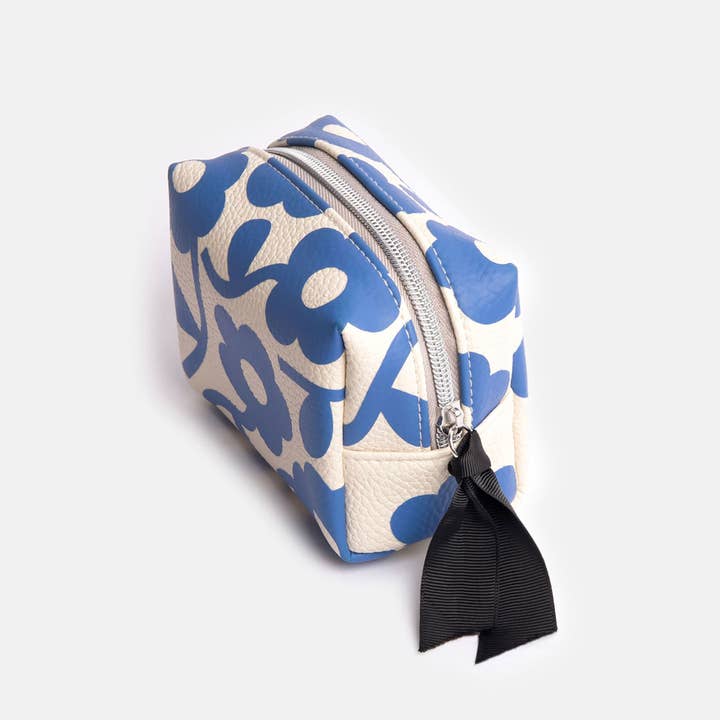 Caroline Gardner - Wholesale Makeup/Cosmetic Bag - Blue Mono Flower Mini Cube Cosmetic Bag