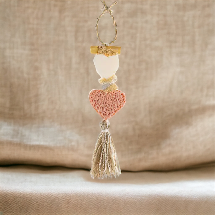 S2Z Cosmetics - Wholesale Bar Soap - BRAID SOAP HEART WHITE HEART PINK0