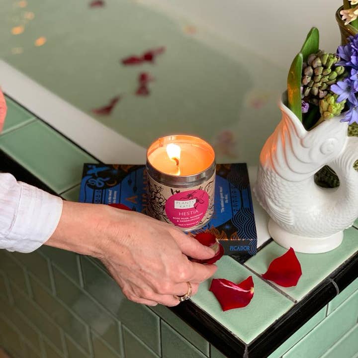 PLANTY KATE - Wholesale Reiskaarsen - Hestia Candle: Rose Musk Candle, VK, veganistisch, eco6
