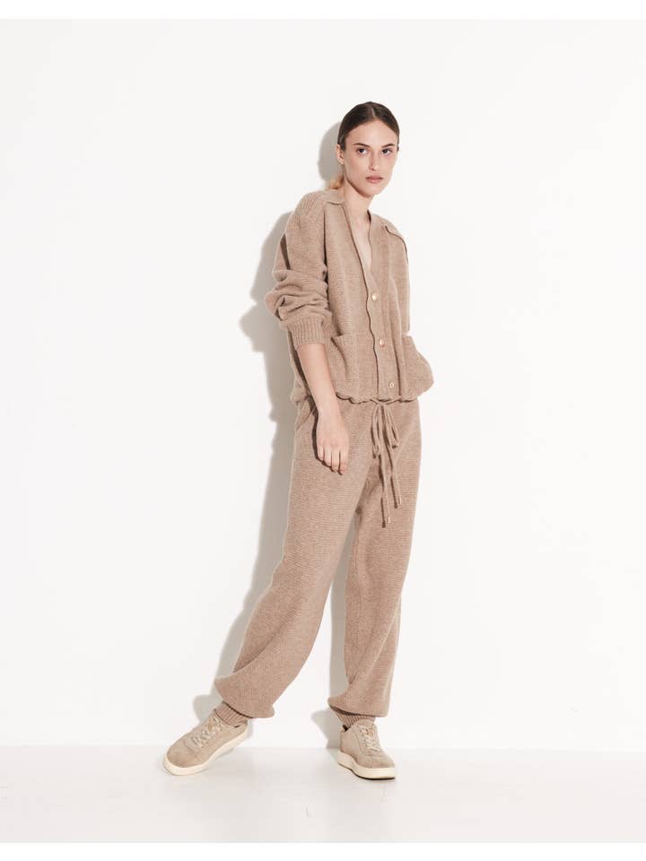 Aina Gasse - Wholesale Lounge Set - Women's - Helen Sweater & Pant Set3