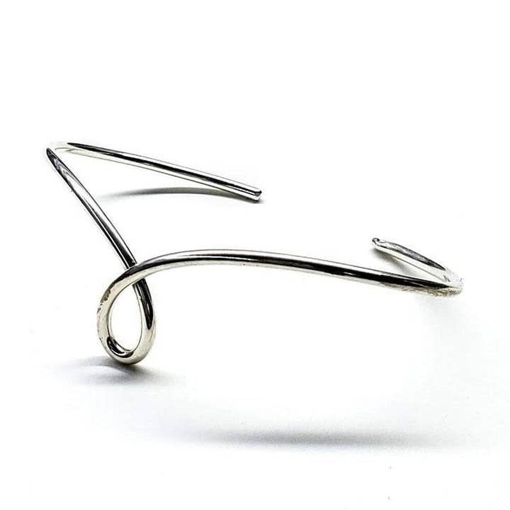 Tijdloze klassieke zilveren omkeerbare traanbewaringsarmband voor wholesale door Alexa Martha Designs