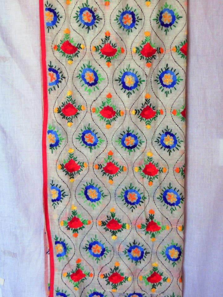 Handgeborduurde Phulkari Stole katoenen hijab voor dames voor wholesale door Bhawana Handicrafts