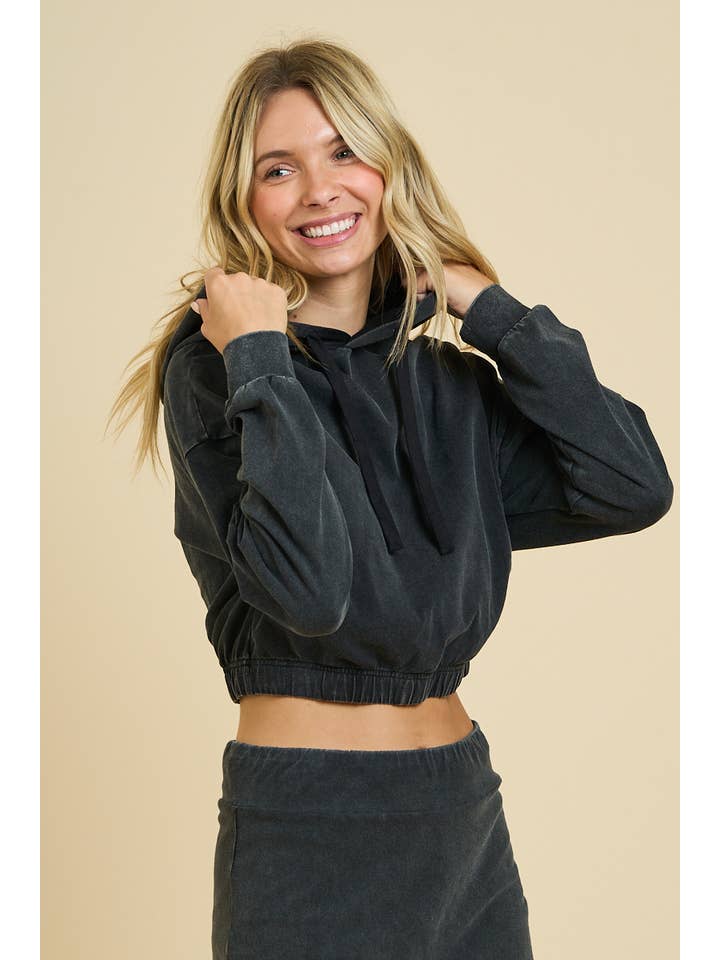 ANWND - Vendita all'ingrosso Completo top e gonna - Donna - 7220SET - SET FELPA CORTA LAVATA CON CAPPUCCIO E GONNA1