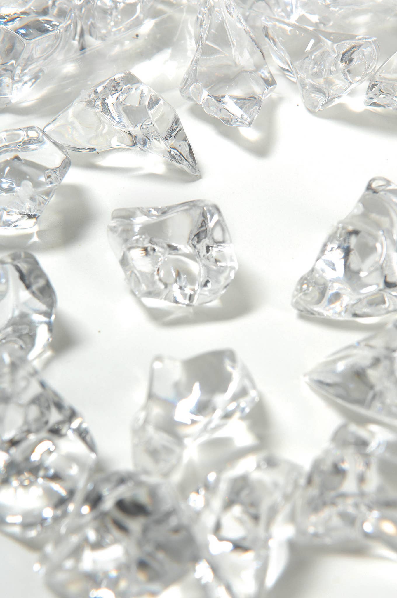 Studio Specialties - Wholesale Decorative Tabletop Object - CRYSTAL ICE SHARD BAG OF 0.5 L0