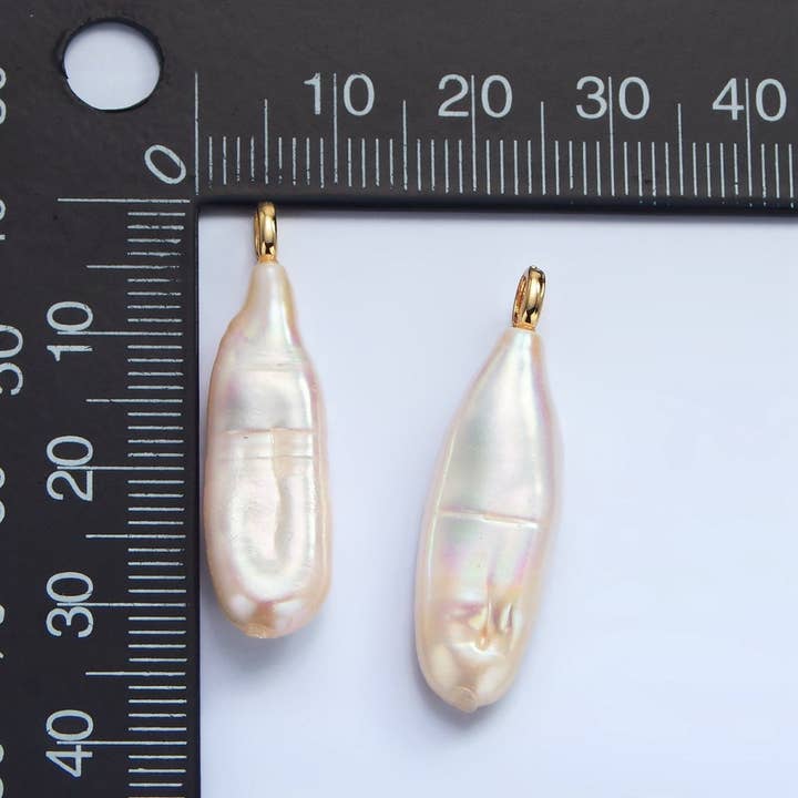 Aim Eternal – wholesale Individual charm/pendant – 24K Gold Filled 30mm Freshwater Pearl Biwa Teardrop Charm | P18981