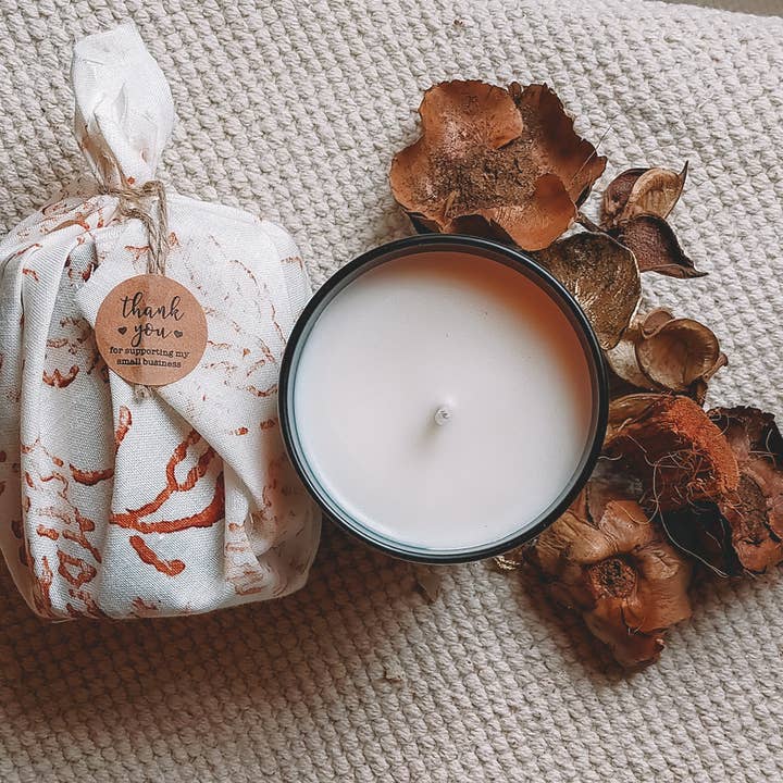 Bougie cubaine, tabac et chêne pour la vente par Davidson DECOR