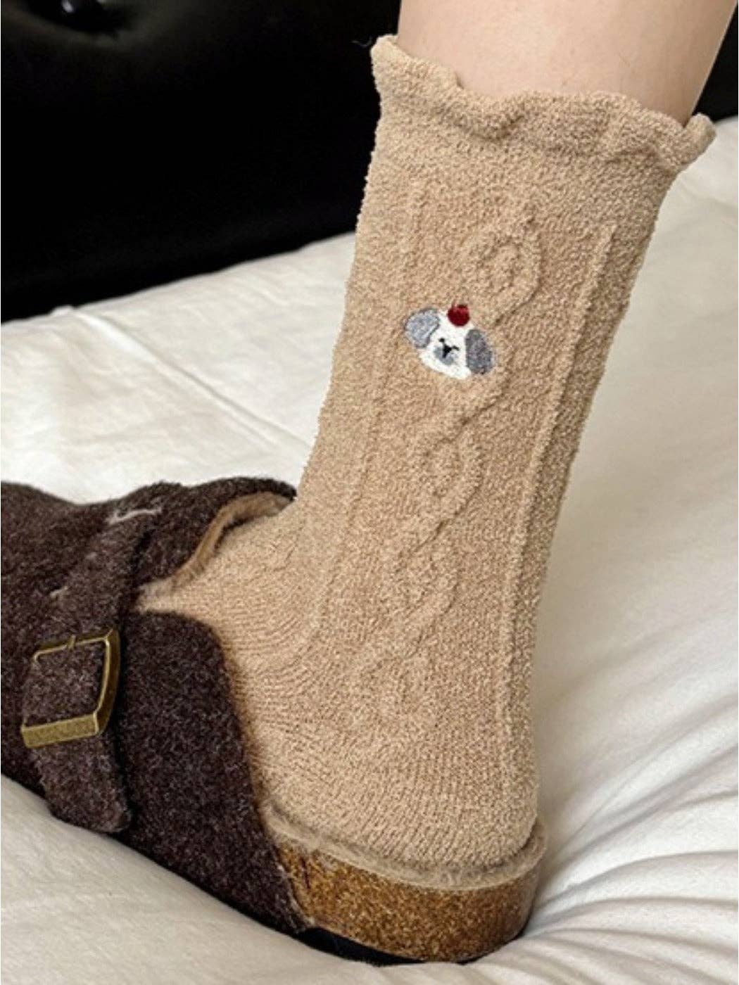 Funkyrel® Atzbranding Limited – wholesale Socks – Women's – Rufia - Cute Cartoon Coral Fleece Winter Socks2