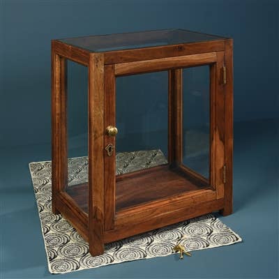 HomArt - Wholesale Retailer Display Stand/Case - Pullman Display Cabinet3