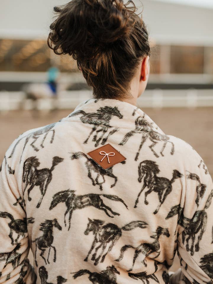 Spiced Equestrian - Wholesale Jacket - Women's - Stable Fleece Jacket in Oat1