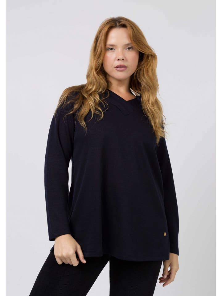 251159 - Túnica em malha lisa Coleção Outono Inverno Tamanhos Grandes por atacado de Teresa Cardoso Oliveira