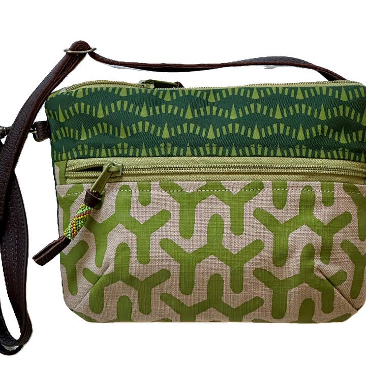 Bridge for Africa - Wholesale Crossbody Bag - Women's - Crossbody/Belt Bag with beaded tassel7