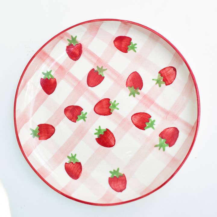 Casa Amarosa - Wholesale Dinner Plate - Dessert Plate - Strawberry Shortcake, 7 Inches