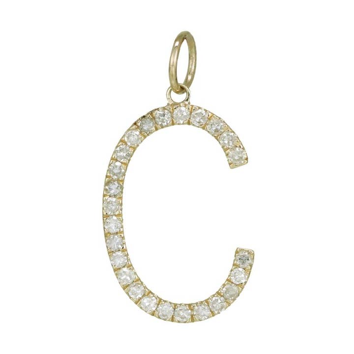 Ciondolo iniziale con diamante C 15mm per la vendita all'ingrosso da parte di Jewels of Mewar