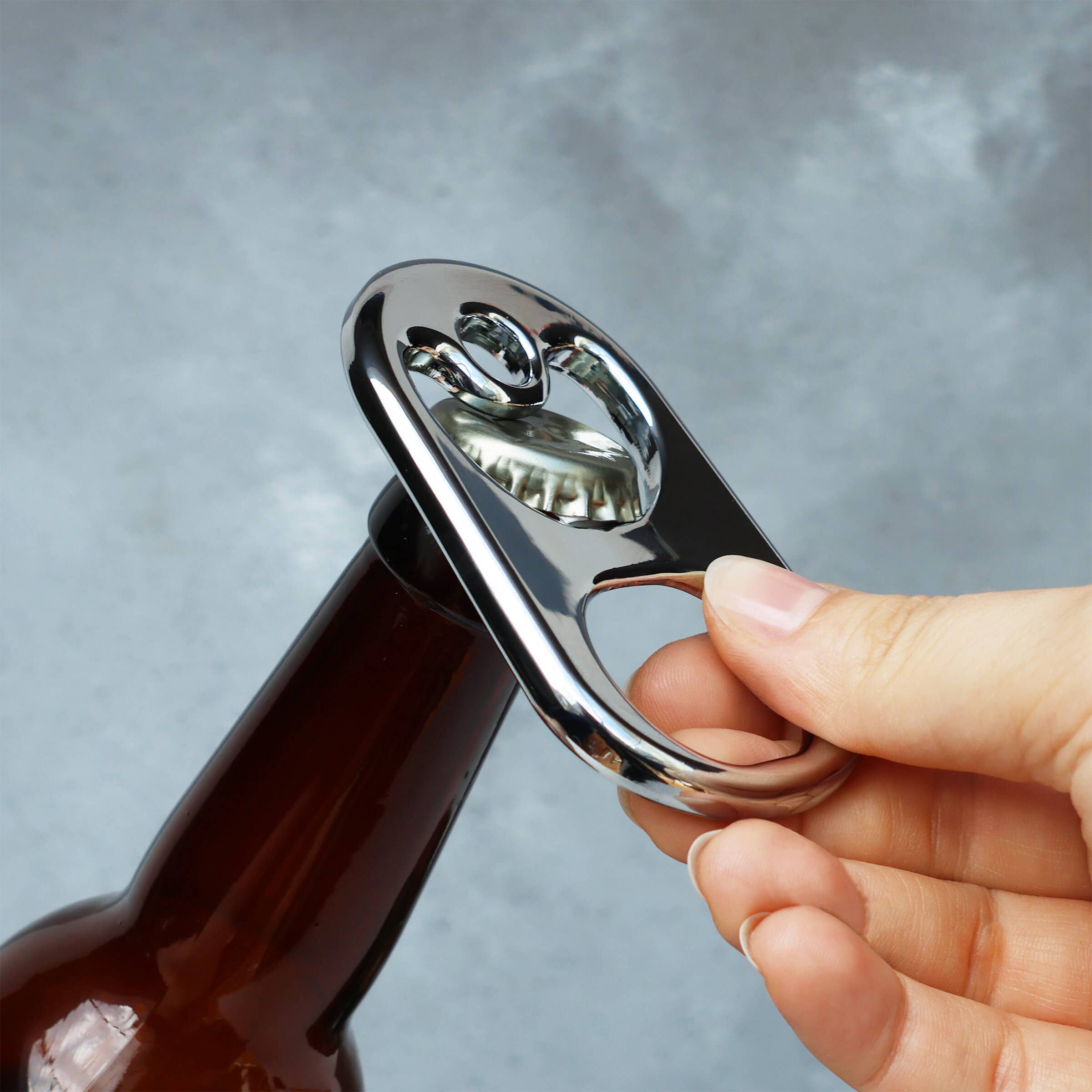 Luckies of London – wholesale Bottle/wine opener – Ring Pull Bottle Opener4
