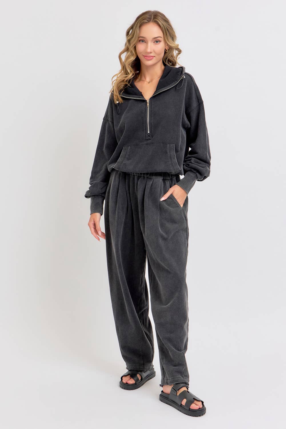 Sweet Lovely by Jen – wholesale Lounge Sweatpants/jogging bottoms – Women's – MINERAL WASHED SWEATPANTS IN FRENCH TERRY 23