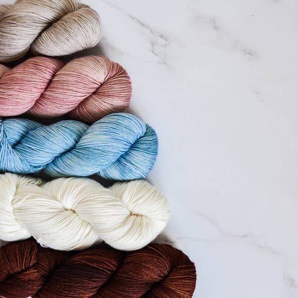 Crafter – wholesale DIY craft kit – Cozy Knit Cabled Socks Workshop Kit12