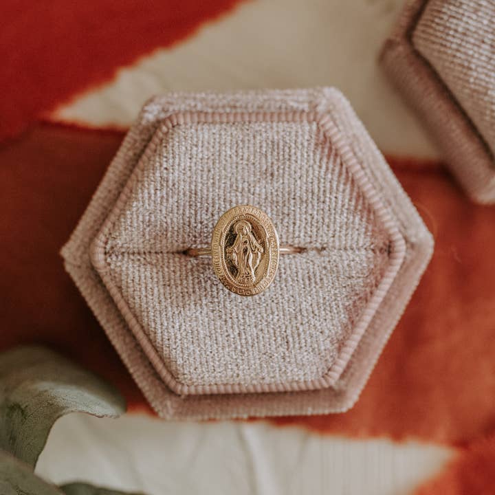 Bijoux Boutique LLC – wholesale Band/Stackad Ring – Mor Mary myntring