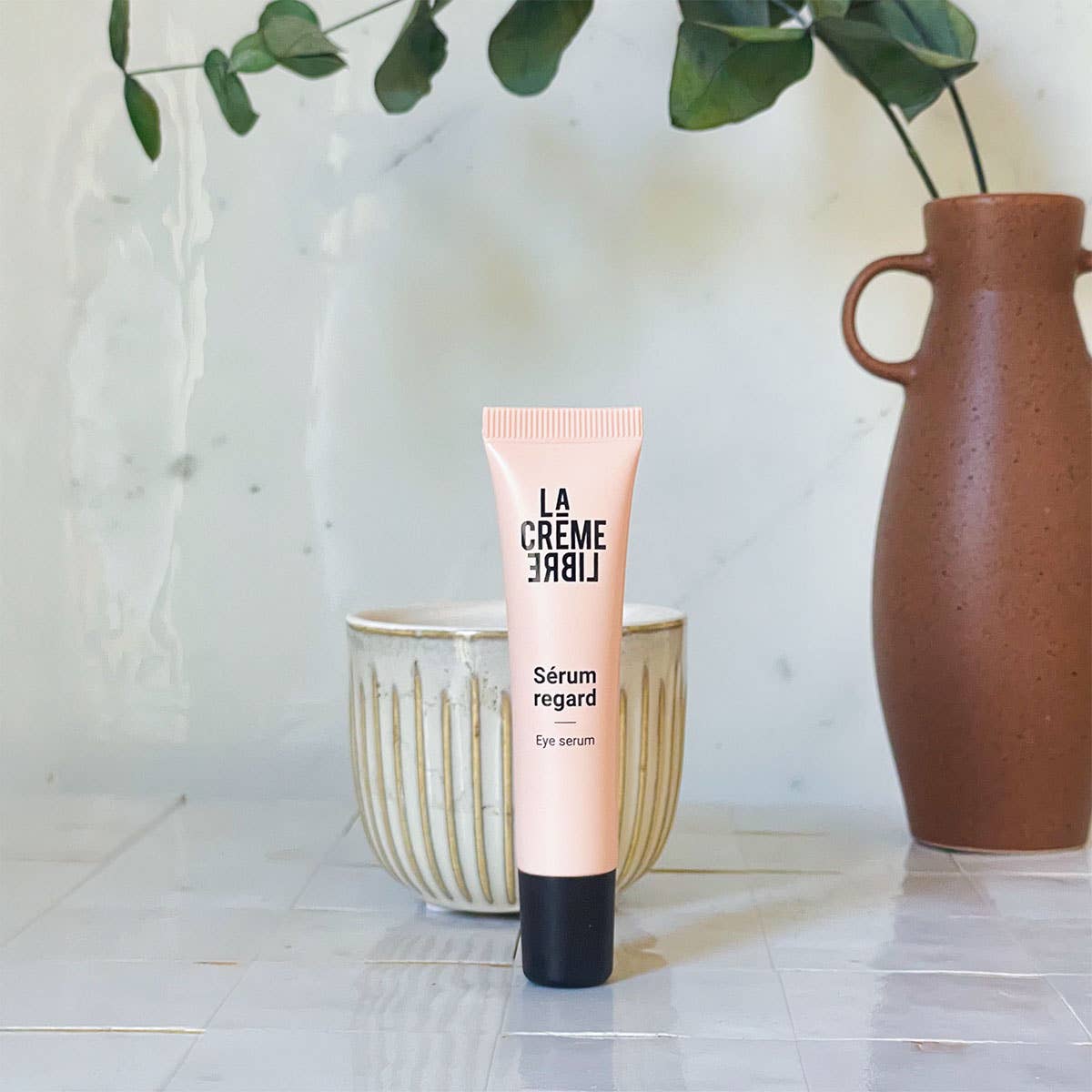 LA CREME LIBRE – Großhandel Augenseren – Augenserum gegen Müdigkeitserscheinungen und Alterung – 15 ml1