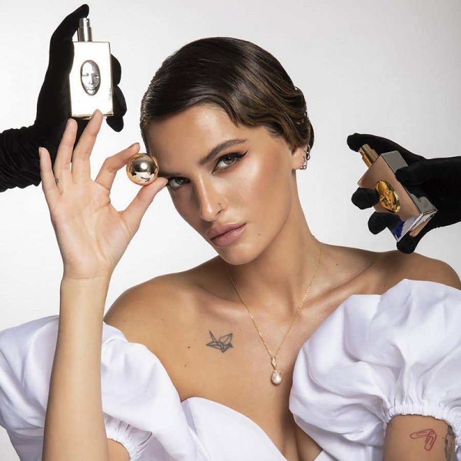 DELFY FDR GROUP SOCIEDAD LIMITADA. (Delfy fdr group sl) - Wholesale Perfume/Eau de Toilette - Exclusive Perfume2