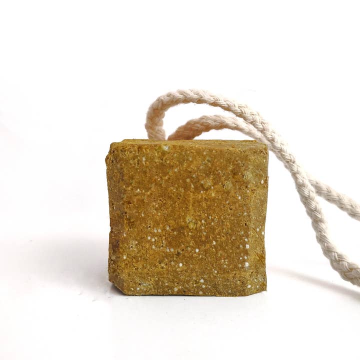 Shampoing Solide Antichute 70 g pour la vente par Ommbio