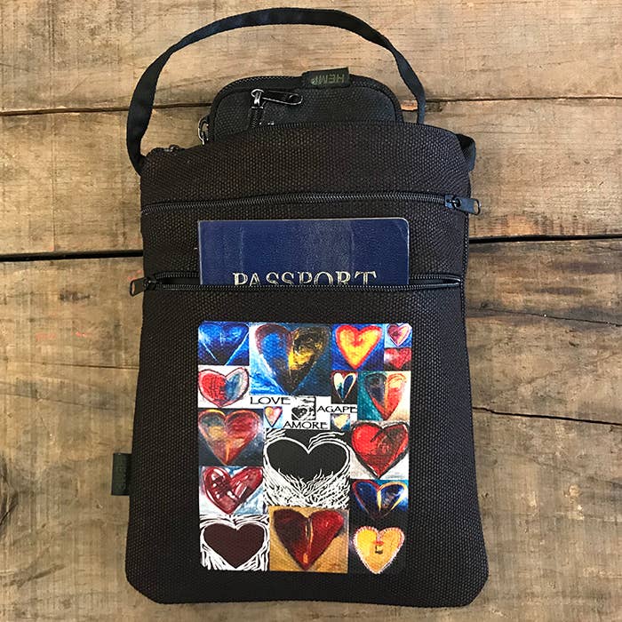 Sac à bandoulière Love Amore Agape Heart Collage en chanvre à 3 fermetures éclair pour la vente par Dharma Love