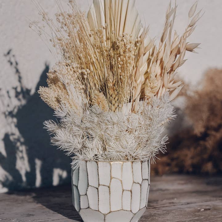 Nema Concept - Wholesale Dried/pressed flowers - ATHENS Dried Flower Bouquet In Concrete Vases | Dried Flower7