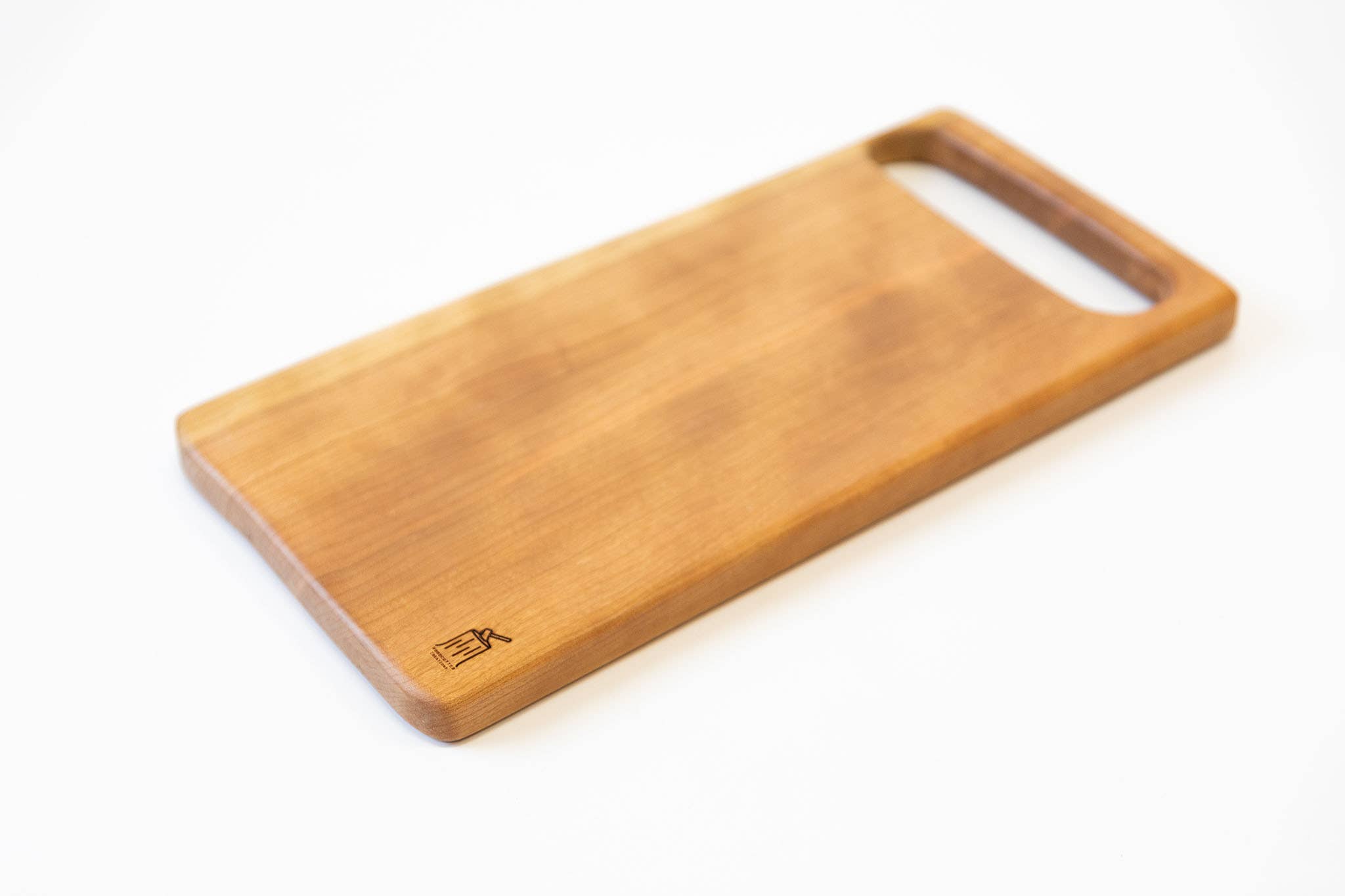 Woodcutter Creations - Vente Planche à découper - Planches de service à manche en bois - Fabriquées à la main - Planches à découper1