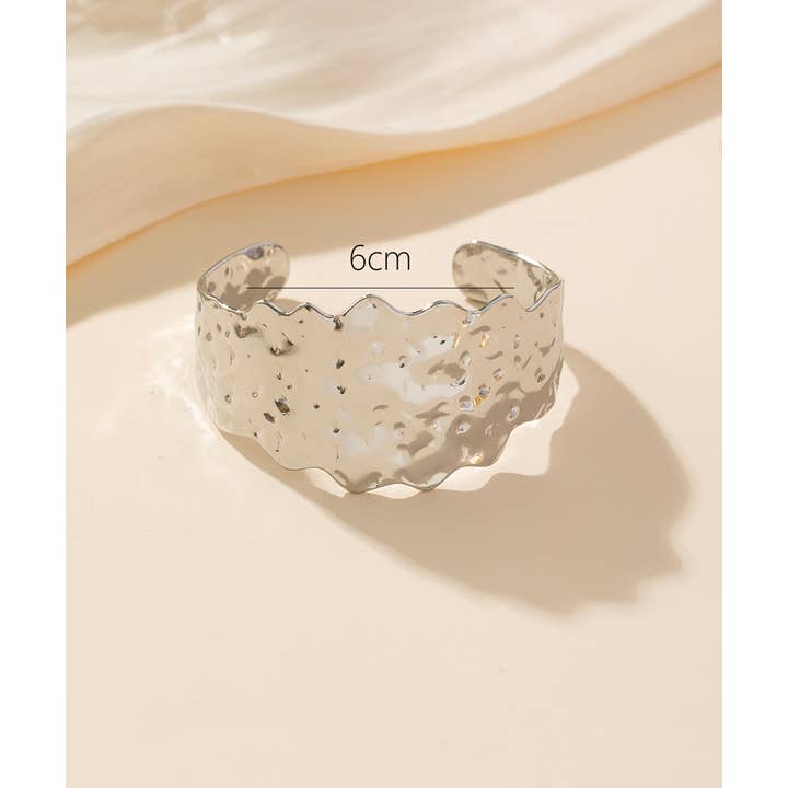 Blossom bijoux - Wholesale Cuff Bracelet - 24BRA003 Stainless Steel Cuff Bracelet