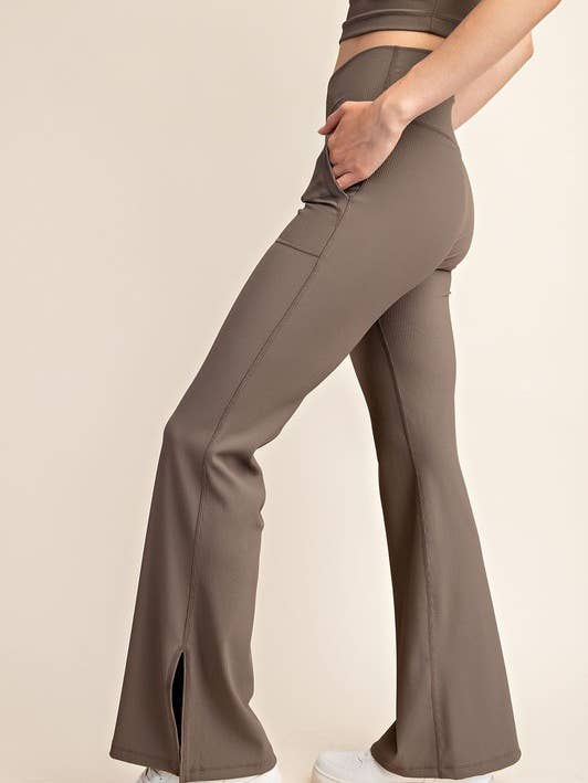 P596237 V Taille Nylon Geribbelde Kruisende Uitlopende Leggings voor wholesale door Sunday Morning