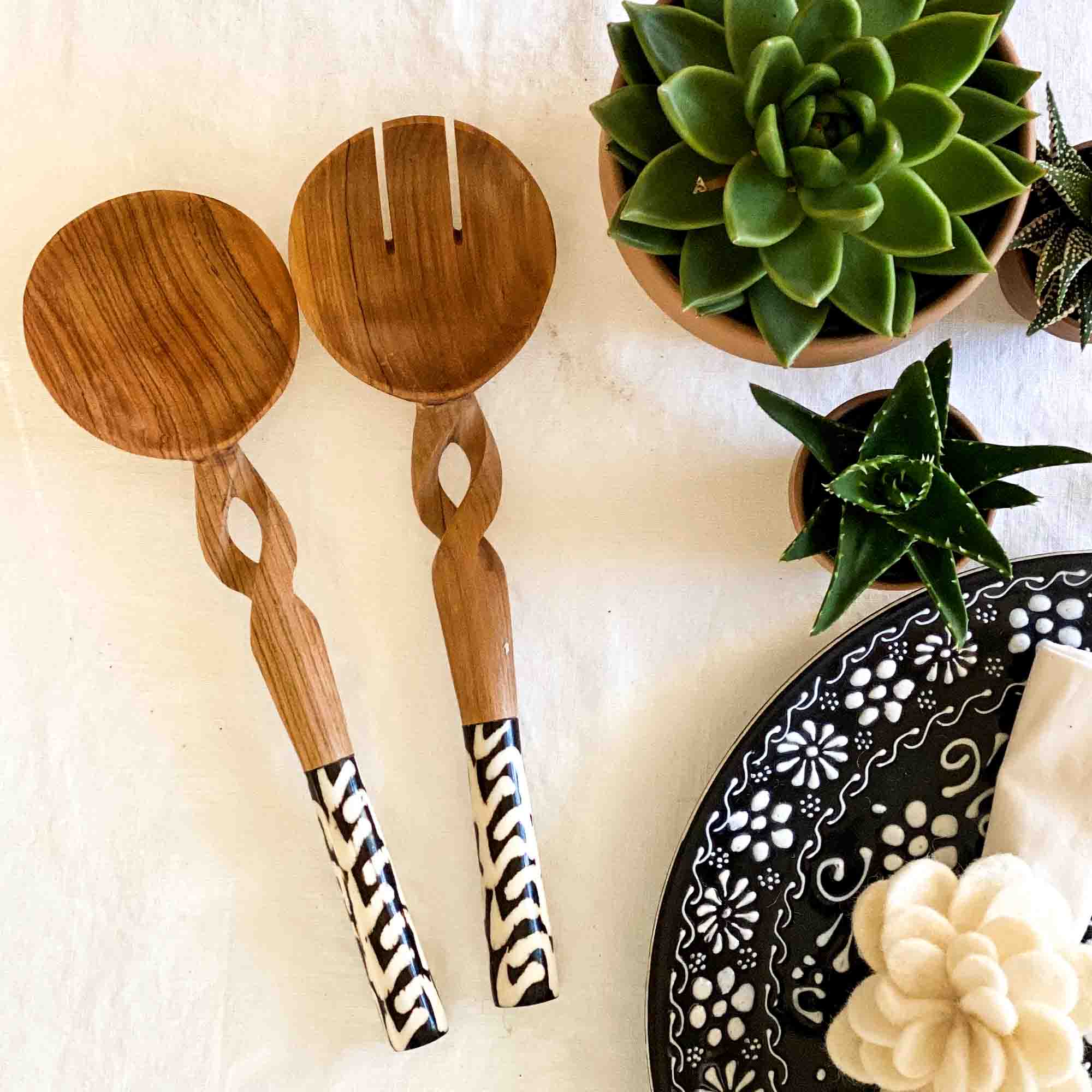 Global Crafts - Wholesale Serving Utensil - Olive Wood Serving Set, Braided Batik Handles1