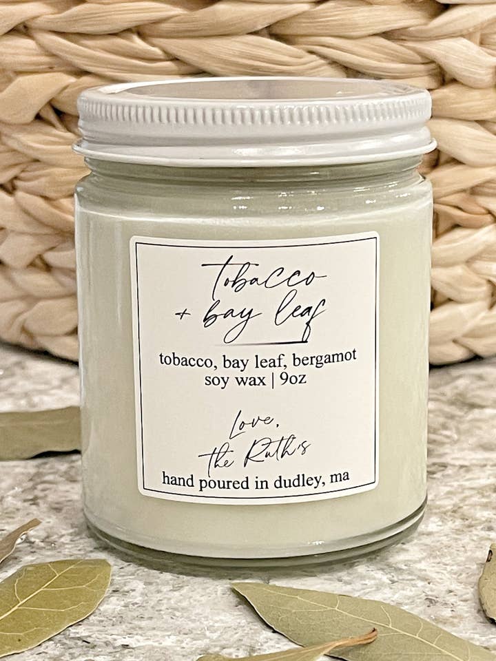 TABAC ET BOUGIE DE SOJA EN FEUILLE DE LAURIER pour la vente par Love The Ruths