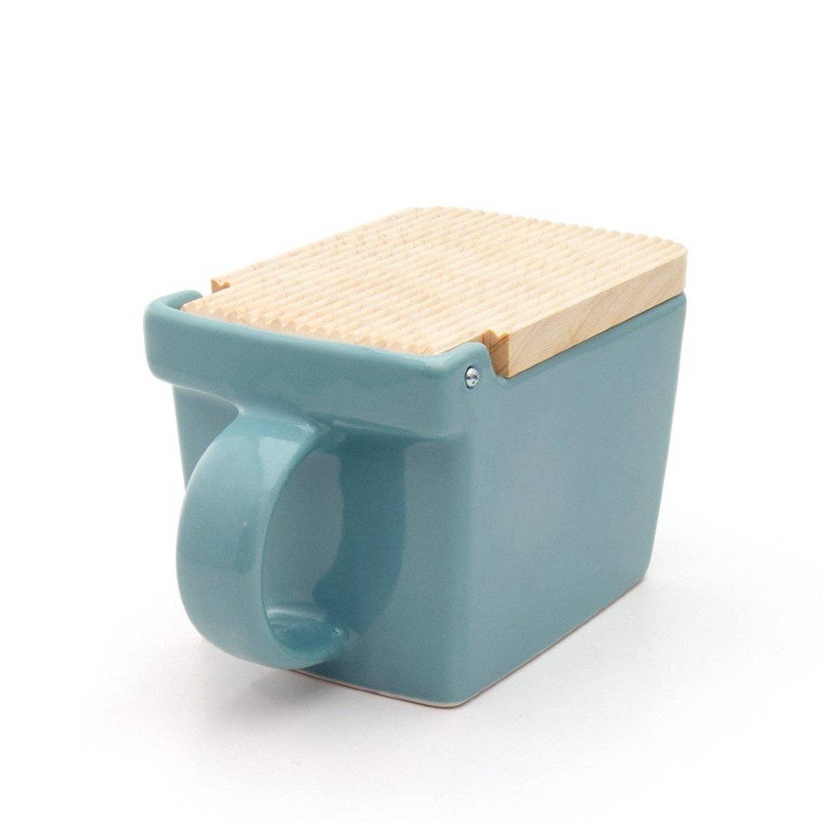 ZERO JAPAN USA - Wholesale Salt & Pepper Shaker Set - Bee House Ceramic Salt Box With Wooden Lid - Ice Blue