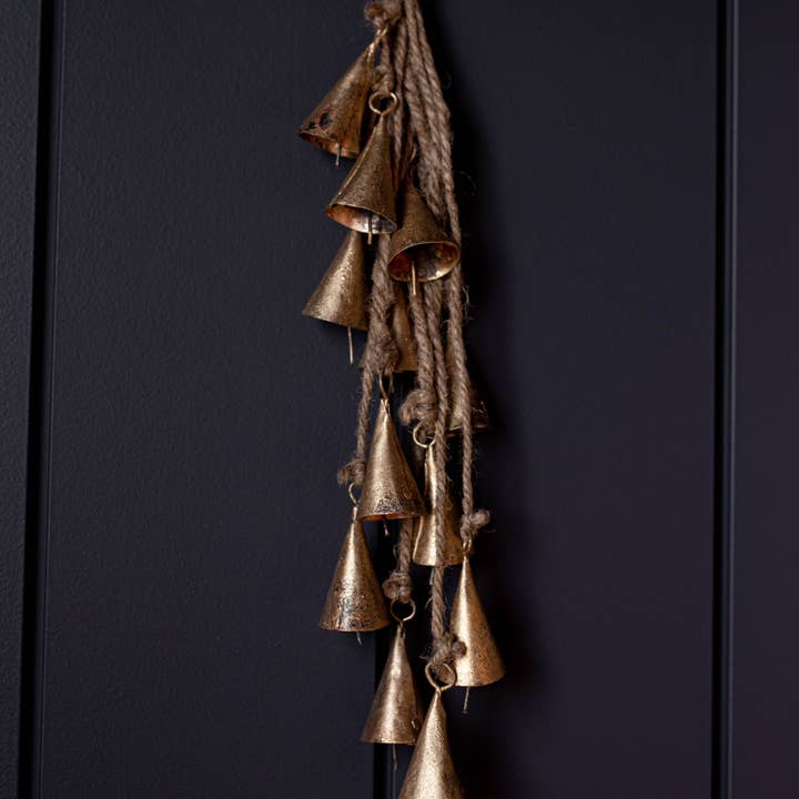 Luxe B Co - Wholesale Christmas Decoration - Tapered Bell Cone Cluster Christmas Decor