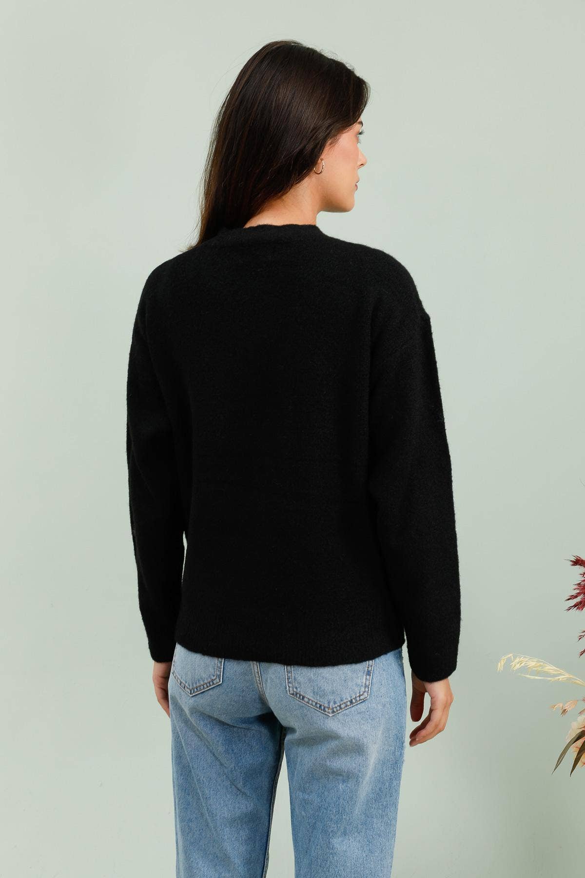 MOOYA – wholesale Knitted jumper – Women′s – Plain knit sweater with pearl pocket SCF01612