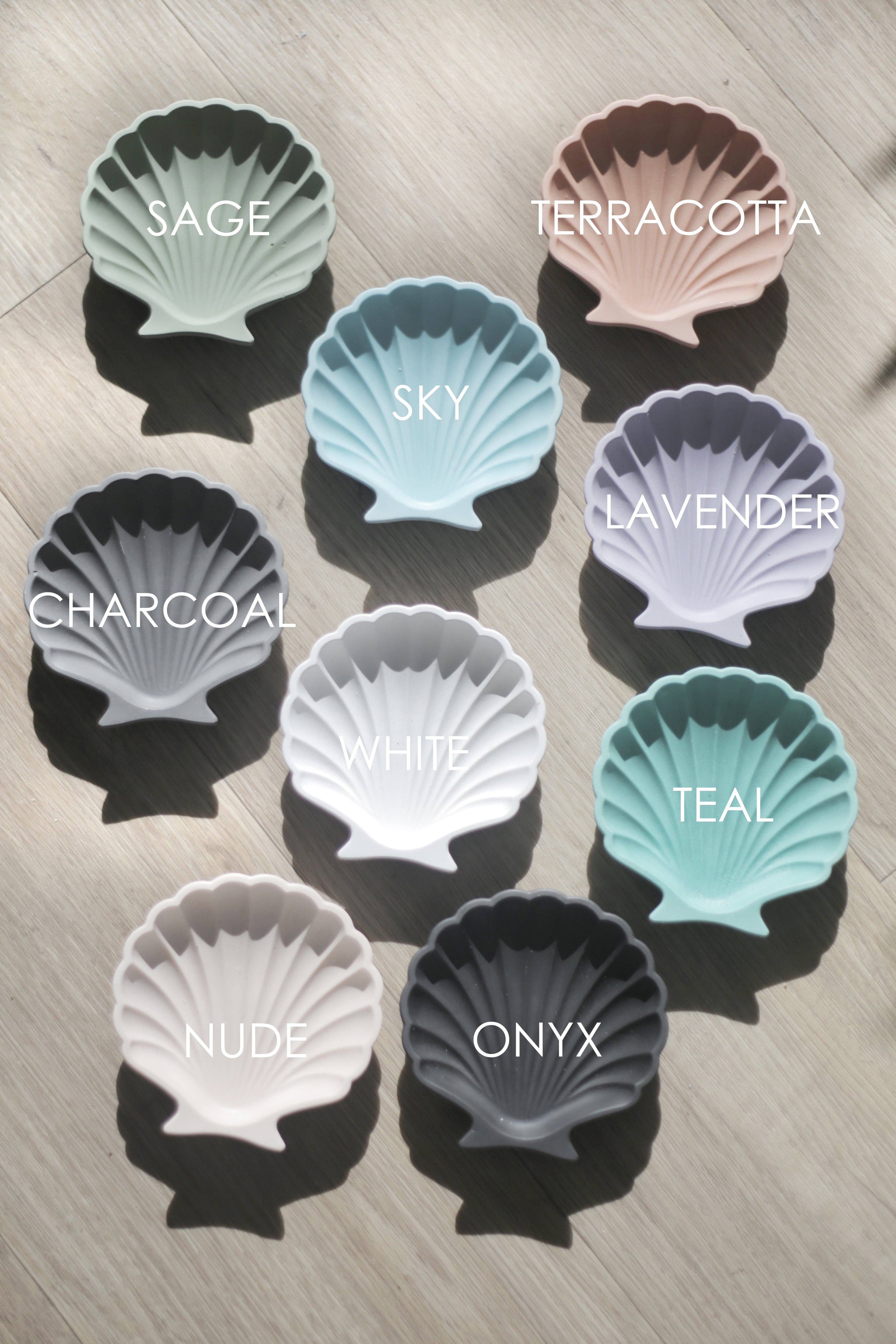 Haven Homewares - Wholesale Vase - Audrey Heart Vase1