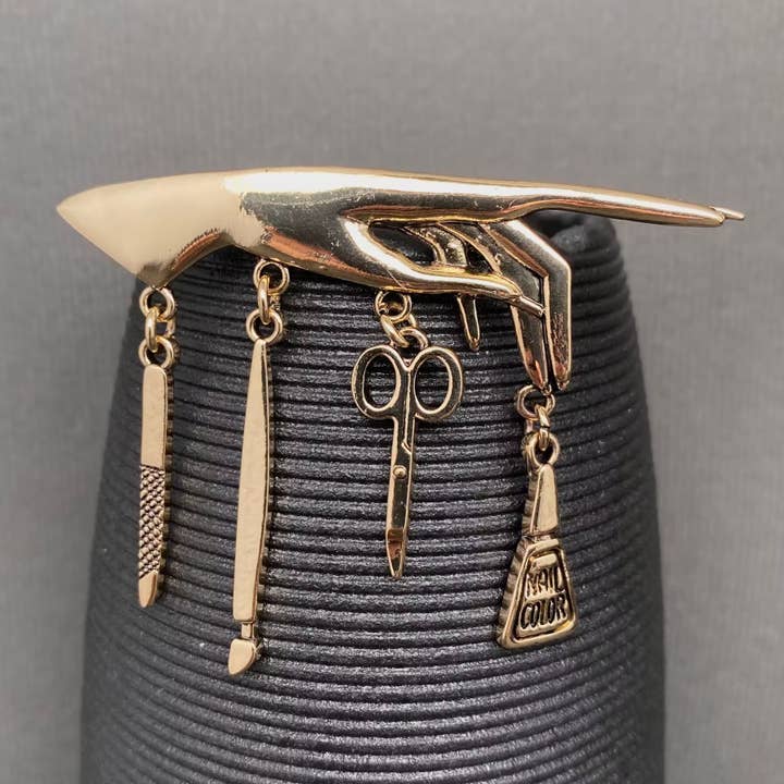 Nail Artist Tools Brooch for wholesale by Mio Queena