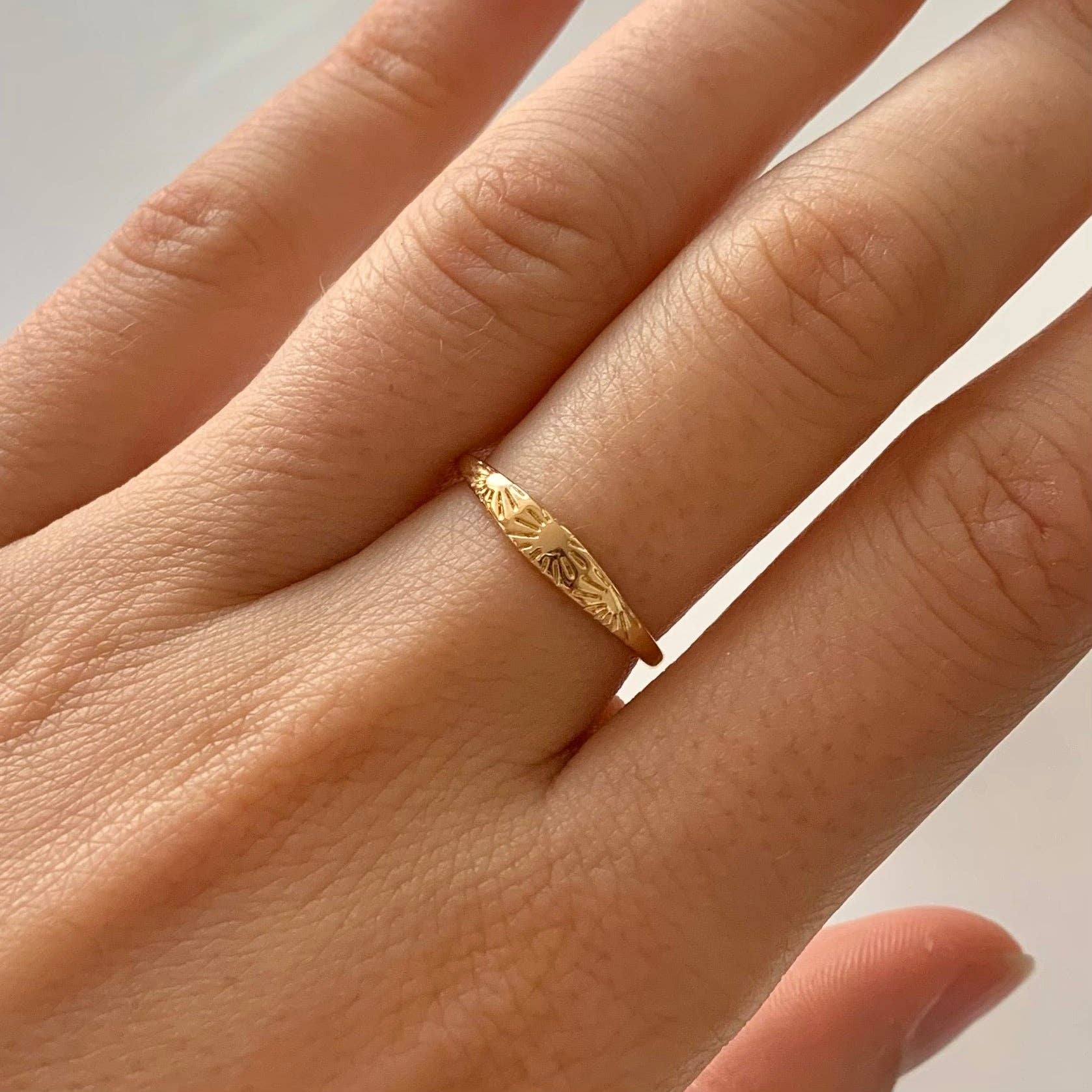 Meora Paris – Engroshandel Båndring – 18k forgyldt solring4