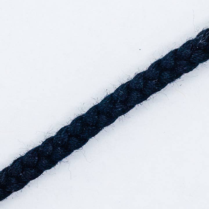 Coordonnées personnalisées gravées - Noir pour la vente par bali y'all