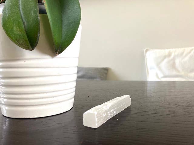 CuartoAstral - Wholesale Spiritual Stone/Crystal - Selenite Stick 4inch1