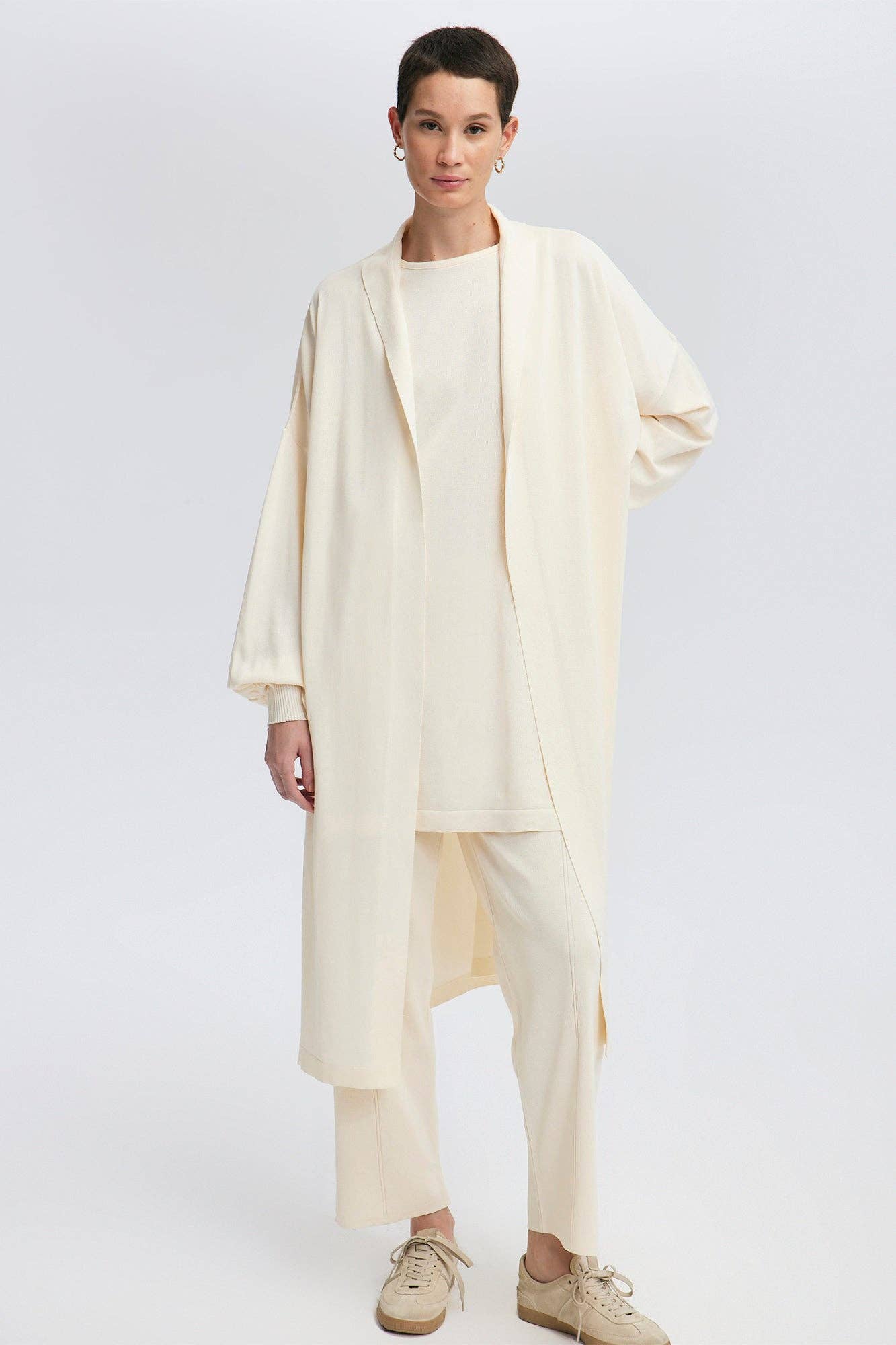 Cream TRIPLE KNIT SET for wholesale on Faire1