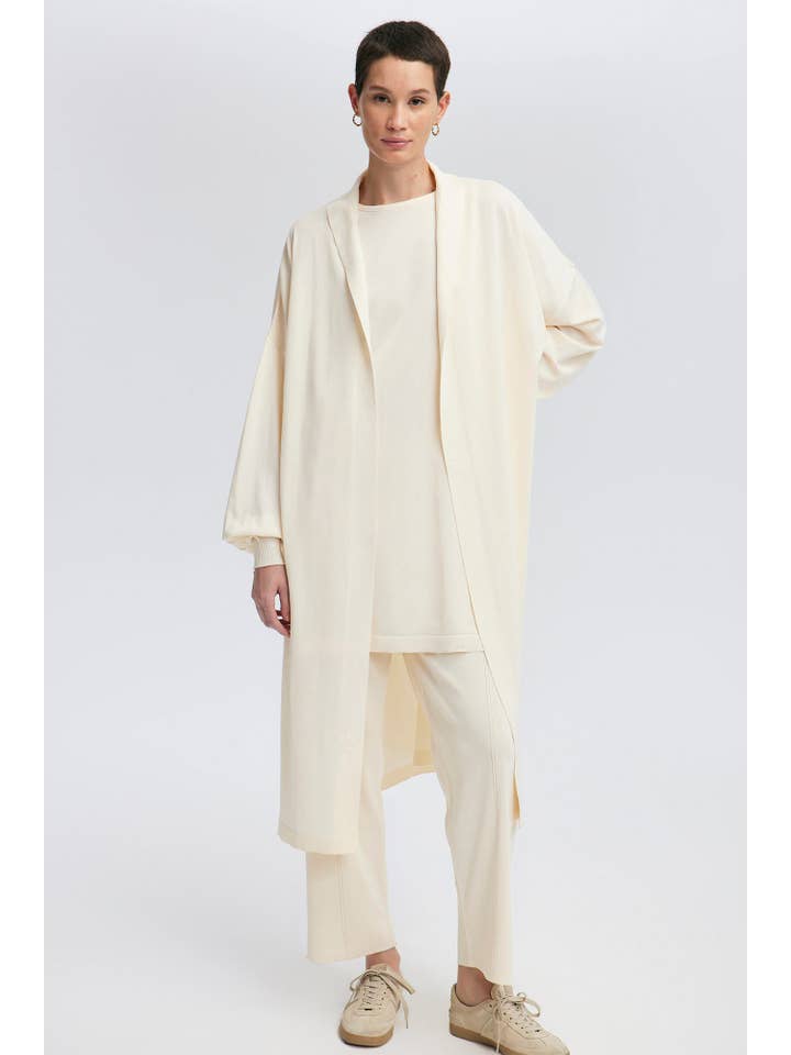 Cream TRIPLE KNIT SET for wholesale on Faire1