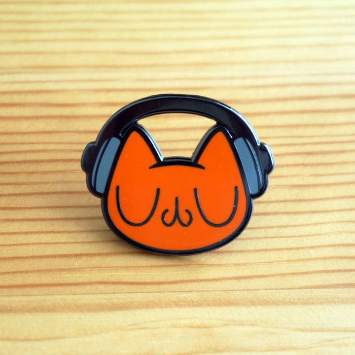 meu! by Kevin Chan - Wholesale Lapel Pin/Button - Orange Headphone Meu Enamel Pin