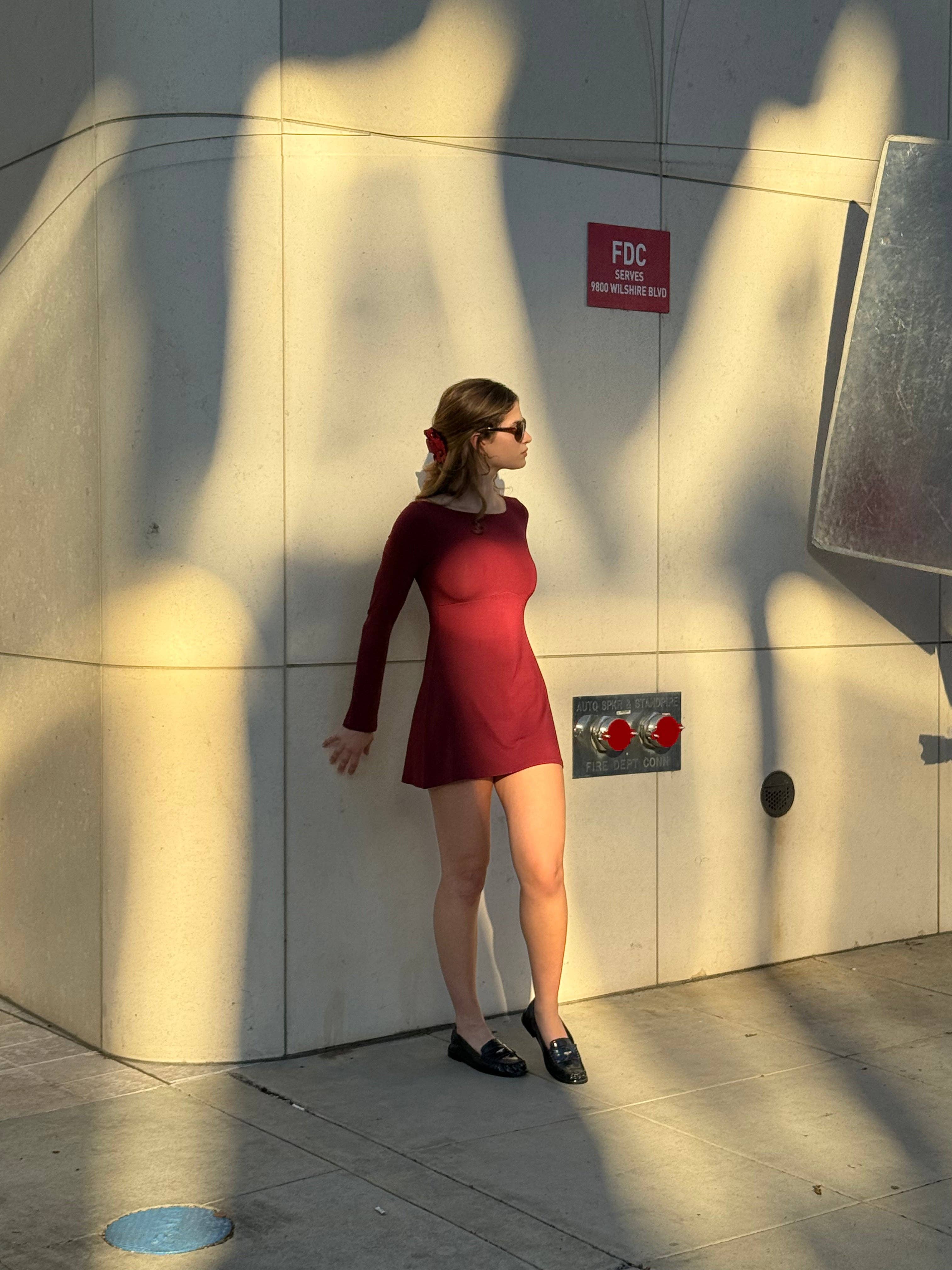 BOATNECK DRESS IN BORDEAUX for wholesale on Faire4